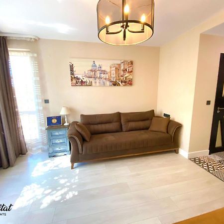 Habitat Holiday Apartment 鲁塞 外观 照片