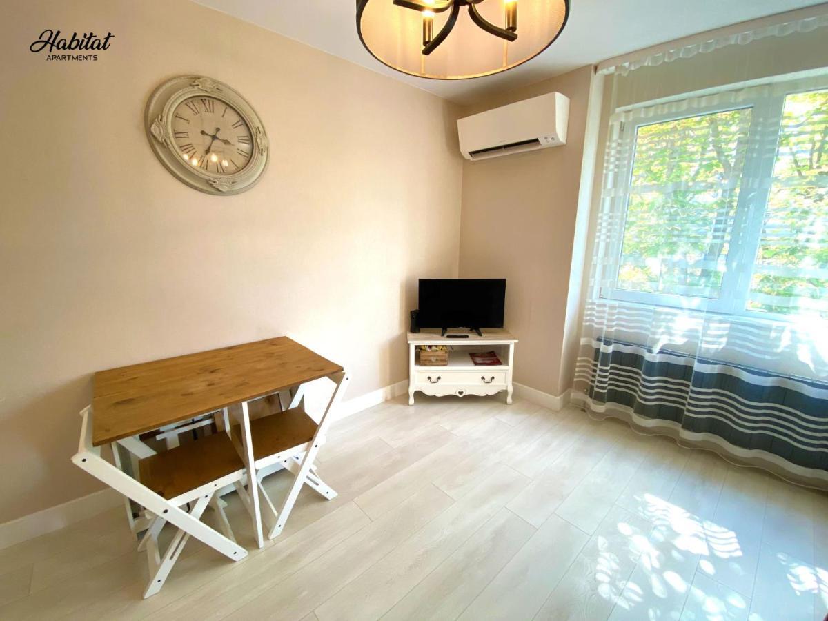 Habitat Holiday Apartment 鲁塞 外观 照片